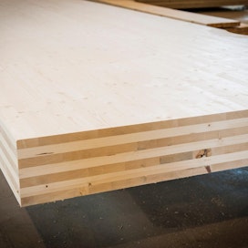 Kauhajoen uudella tehtaalla aletaan valmistaa puuelementtejä rakentamiseen.