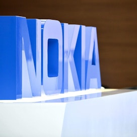 Nokia perusteli yt-neuvotteluja pitkän aikavälin kilpailukyvyn turvaamisella. LEHTIKUVA / AKU HÄYRYNEN
