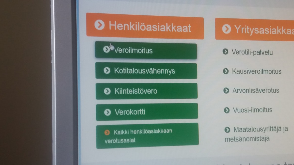 Veroedun saa käyttöönsä tekemällä uuden verokortin. Samalla kannattaa myös tarkistaa kuluvan vuoden tulot ja arvioida, onko tuloraja riittävä.