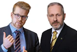 Risto Lahti ja Veikko Kemppi lataavat tiukan vaatimuslistan tiskiin. Tilojen maksukyky pitäisi turvata ja pidemmän aikavälin kannattavuus saada toimivaksi.