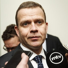 Yli puolet kyselyyn vastanneista antaa Petteri Orpolle kouluarvosanan yhdeksän tämän pärjäämisestä puolueen puheenjohtajana.