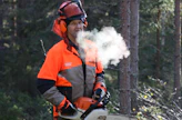 Nostokoukkuja tai pinotavarasaksia Jaakko Pessinen ei ole käyttänyt koskaan. Se vaatii lujat näppivoimat.