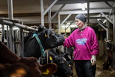Ylitorniolainen maidontuottaja Pirjo-Riitta Oja arvostaa lomittajia. Hän toivoo että työhön liittyviä epäkohtia saadaan korjattua, jotta ala houkuttelisi osaavia tekijöitä. "Välillä tarvitsee paussia, että jaksaa."