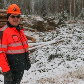 Metsä-Multia Oy on palkannut  Jouni Kauppisen yrityksensä kouluttajaksi.