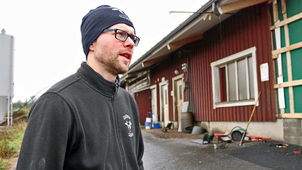 Terho Korpela on huolissaan maatalouden tuotantopanosten hintojen jyrkästä kasvusta. Monella tilalla on kipuraja ylitetty ja investoinnit jäädytetty, MTK-Soinin puheenjohtaja kertoo.