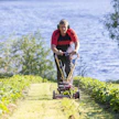50 vuotta sitten Ilmari Schepel muutti Suomeen. Hän perusti Heinävedelle suuren mittakaavan luomutilan, joka oli ensimmäisiä Suomessa. Agronomina hän teki aktiivisen uran luomun neuvontaketjussa.