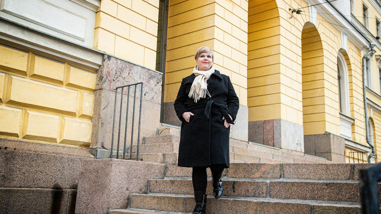Valtiovarainministeri Annika Saarikko esitteli ensimmäisen budjettiehdotuksensa linjauksia torstaina.