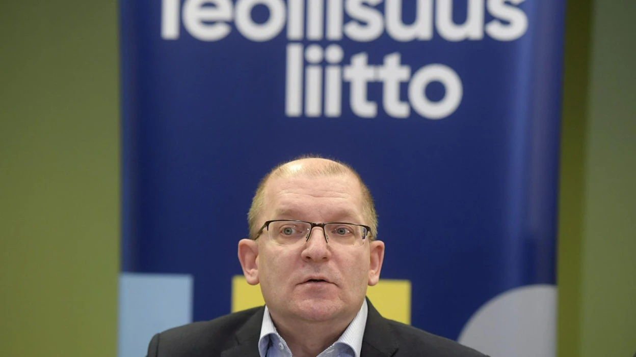 Teollisuusliiton puheenjohtaja Riku Aalto sanoi Ylellä, että keskusteluvälit pääministeri Sipilään ovat edelleen asialliset.