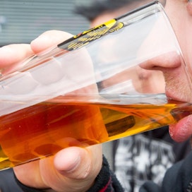 Alkoholittomiksi oluiksi lasketaan Suomessa oluet, jotka sisältävät enintään 0,5 prosenttia alkoholia.