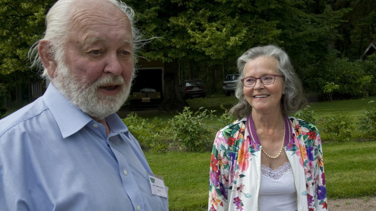 Antti ja Maria Aarnio-Wihuri viettävät itsenäisyyspäivää kotona perinteiseen tapaan.