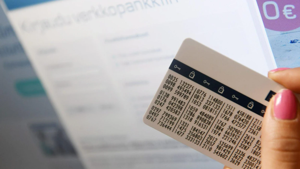 Tunnuslukulistat ovat Suomessa yhä yleisesti käytössä pankeilla. Finanssivalvonnan mukaan ne ovat helposti kopioitavissa, minkä vuoksi ne eivät nykymuodossa käytettynä täytä uuden eurooppalaisen sääntelyn turvallisuusvaatimuksia.