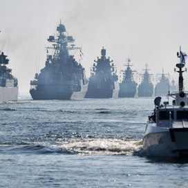 Heinäkuussa 2019 Venäjän laivaston alukset juhlistivat merivoimien juhlapäivää Pietarin edustalla. LEHTIKUVA/AFP