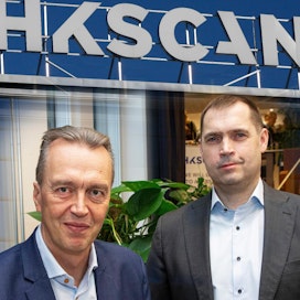 HKScanin toimitusjohtaja Tero Hemmilä (oik.) ja talousjohtaja Jyrki Paappa kertoivat HKScanin osavuosituloksesta Helsingissä 4.11.