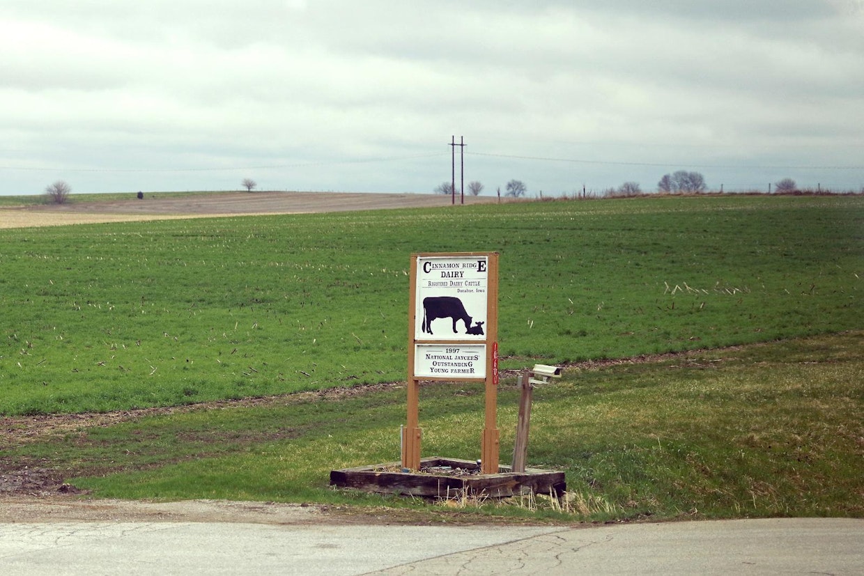 Cinnamon Ridge Farmilla on myös oma logo.