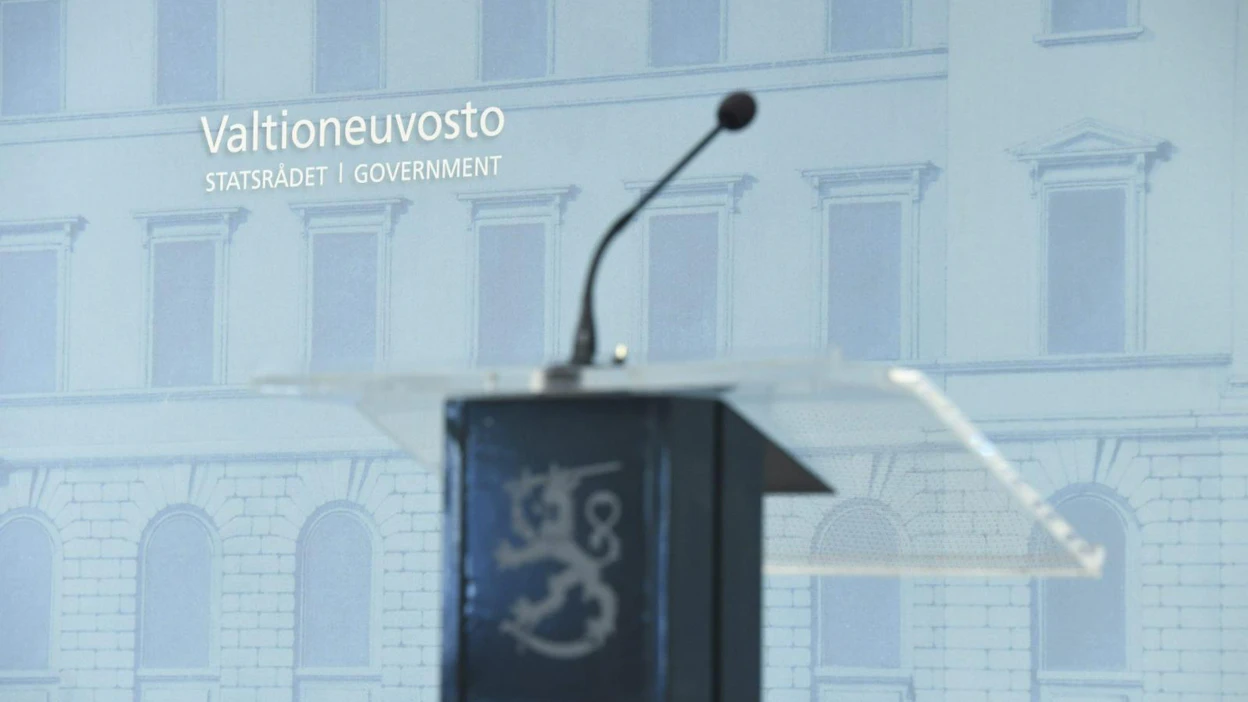 Koronaviestinnän keskittäminen tarkoittaa viestintäjohtajien mukaan ennen muuta sitä, että jatkossa ministeriöt informoivat valtioneuvoston kansliaa tarkemmin omasta korona-aiheisesta viestinnästään.