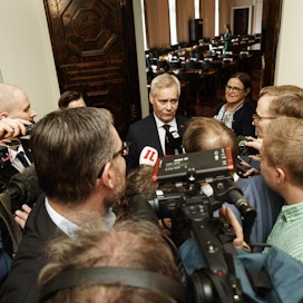 Hallitustunnustelija Antti Rinteen on määrä kertoa päätöksensä hallituspohjasta eduskuntaryhmille aamupäivällä.