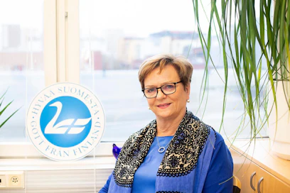 Tiina Lampisjärvi näkee Hyvää Suomesta -merkille syntyvän koko ajan uusia käyttäjiä elintarvikemarkkinoiden monipuolistuessa.  ”Esimerkiksi silakan ympärille on nyt syntynyt start-up-toimintaa”, hän huomauttaa. ”Potentiaalia olisi myös panimoissa ja leipomoissa.”
