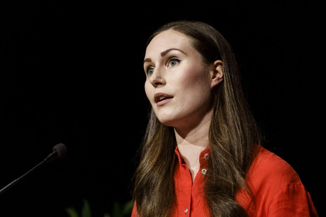 Pääministeri, SDP:n puheenjohtaja Sanna Marin piti linjapuheensa SDP:n puoluekokouksessa Tampereella maanantaina. LEHTIKUVA / RONI REKOMAA