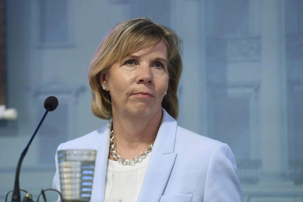 Oikeusministeri Anna-Maja Henriksson hallituksen tiedotustilaisuudessa Helsingissä 15. kesäkuuta 2020. LEHTIKUVA / VESA MOILANEN
