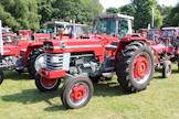 78-hevosvoimainen Massey-Ferguson 178 oli 60-luvun lopulla Hankkijan suurin traktorimalli.