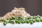 Herneproteiinia voi valmistaa ainakin mylläämällä tai uuttamalla. Jälkimmäistä ei Suomesta saa ainakaan toistaiseksi.
