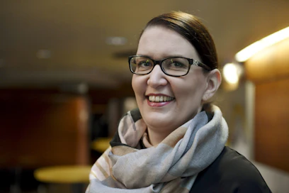 Keskustan puoluesihteeri Riikka Pirkkalainen on Timo Soinin keskusta-arvioista samaa ja eri mieltä.