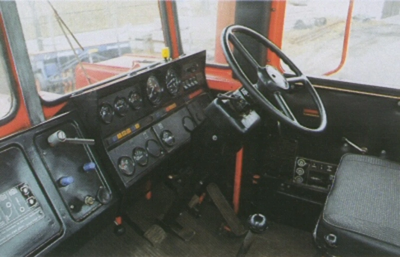 94KirovetsK-701Mohjaamo