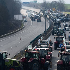 Ranskan suivaantuneet maataloustuottajat ovat viime viikkoina aiheuttaneet liikennekaaosta eri puolilla maata ja saartaneet muiden muassa pääkaupunkia Pariisia.