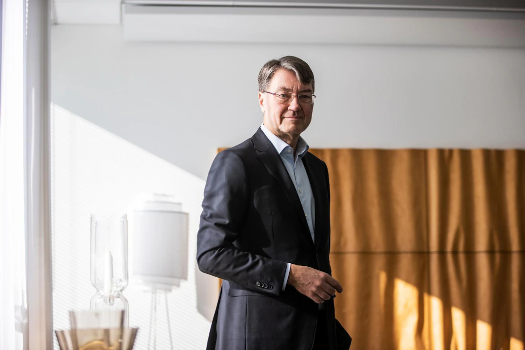 Antti Mäkinen jättää tehtävänsä valtion sijoitusyhtiö Solidiumin toimitusjohtajana toukokuun lopussa. Hänet valittiin Stora Enson hallituksen puheenjohtajaksi uudelleen viime tiistaina.