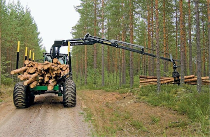 6020-kuormaimen puomin ulottuvuus kahdella jatkeella on 10,6 m.