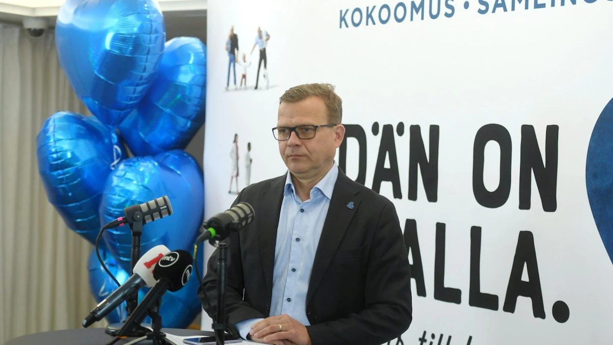 Puoluejohtaja Petteri Orpo puhumassa kokoomuksen puoluehallituksen kokouksessa Helsingissä 15. kesäkuuta 2021. LEHTIKUVA / SILJA-RIIKKA SEPPÄLÄ