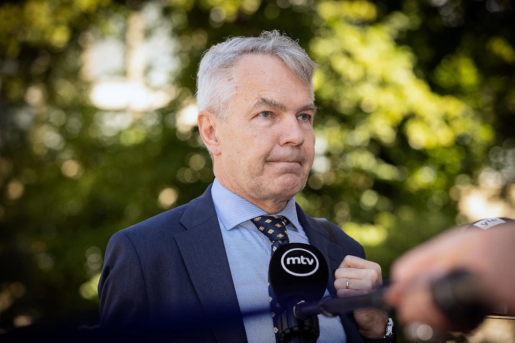 Ulkoministeri Pekka Haaviston toimien laillisuustutkinta on jatkunut eduskunnassa jo vuoden ajan.