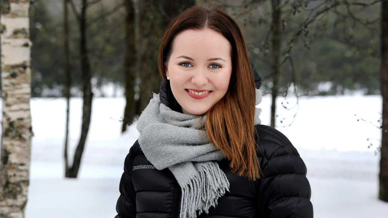 "Luonnon olisi hyvä olla nuorille osa normaalia elämää, kuten vaikkapa elokuvissa käyminen. Nykyään tuntuu, että metsä on liian monille nuorille vieras paikka, jota vältetään", metsästävä tangokuningatar Aino Niemi sanoo.