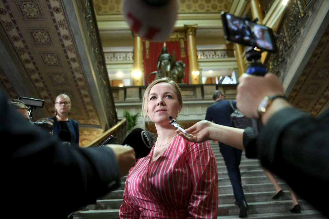 Katri Kulmunin valinta keskustan johtoon ei ainakaan vielä näy puolueen kannatusluvuissa.