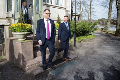 Pääministeri Juha Sipilä (kesk.), valtiovarainministeri Petteri Orpo (kok.) sekä ulkoministeri TImo Soini (ps.) ovat istuneet tänään ja eilen hallituksen puoliväliriihessä.