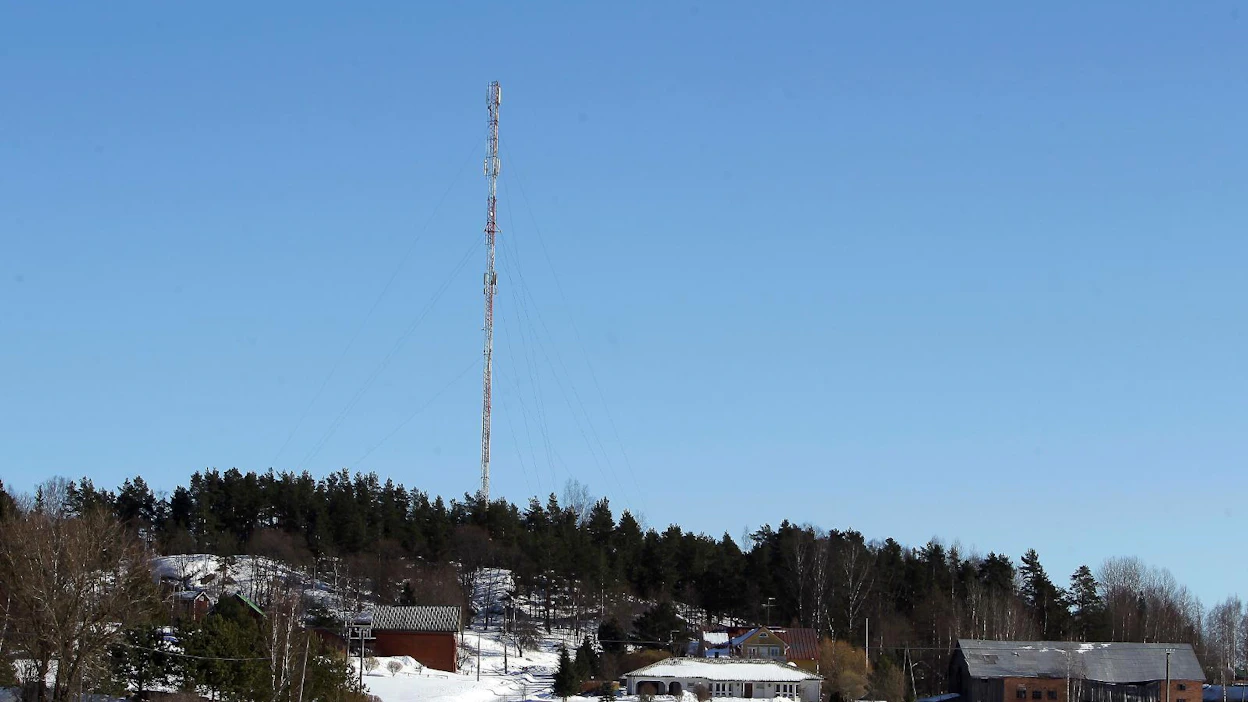 Suomessa on vielä paljon alueita, niin haja-asutusalueilla kuin kaupunkienkin lähiöissä, joissa ei ole valokuitua. Ylen kirjeessä mainittu 5g-verkon ulottaminen koko maahan vaatii tiheän valokuituverkon, jonka varassa se toimii.