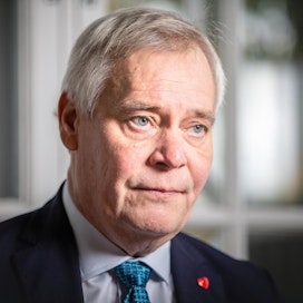SDP:n puheenjohtaja, pääministeri Antti Rinne ei suostu eroamaan.