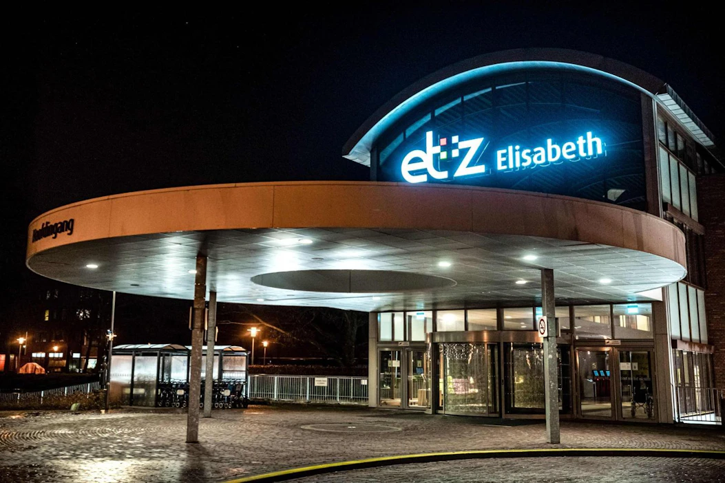 Sairastunut on erityksissä Hollanin Elisabeth TweeStedenin sairaalassa. LEHTIKUVA/AFP