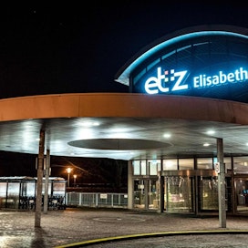 Sairastunut on erityksissä Hollanin Elisabeth TweeStedenin sairaalassa. LEHTIKUVA/AFP