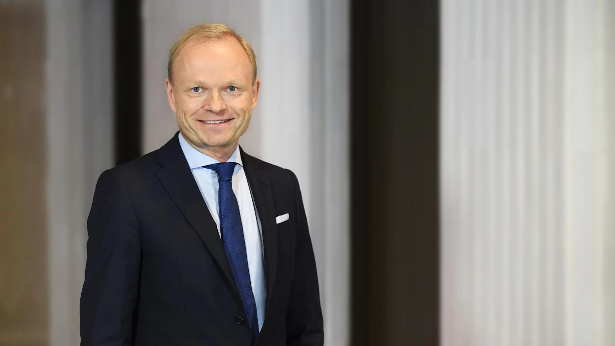 EK.n uusi puheenjohtaja Pekka Lundmark uskoo suomalaisyritysten pärjäävän hyvin haettaessa hiilineutraaliutta.