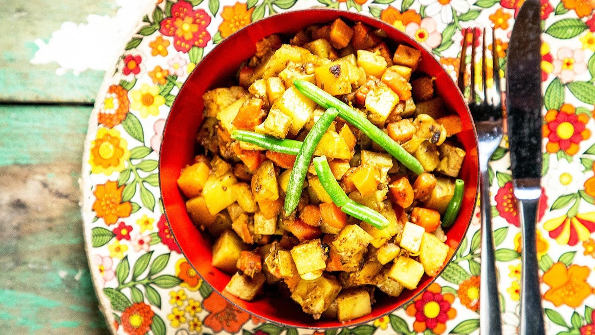 Perunacurry on maukas talvinen kasvisruoka tai lisäke.