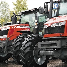 Elokuuhun mennessä myytyjen Massey Ferguson -traktoreiden maksimiteho oli keskimäärin 165 hevosvoimaa. Kari Salonen