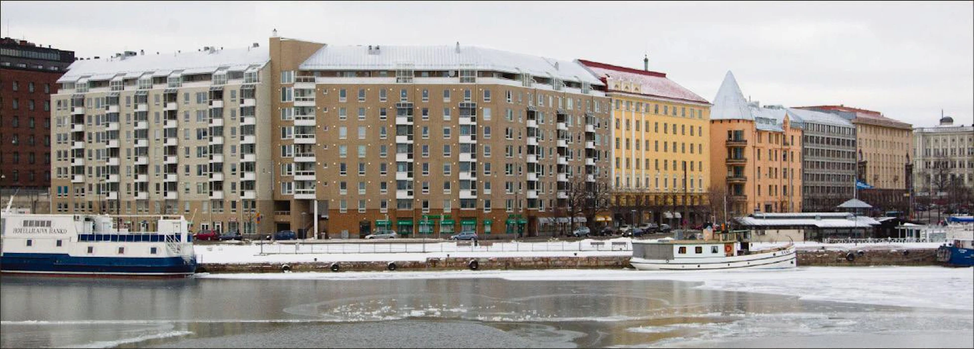 Suurin osa eurooppalaisten varallisuudesta on kiinni asunnoissa. Etelä-Euroopassa omistusasuminen on yleisempää kuin pohjoisessa. Kuvassa Helsingin Hietalahdenrantaa. Markku Vuorikari