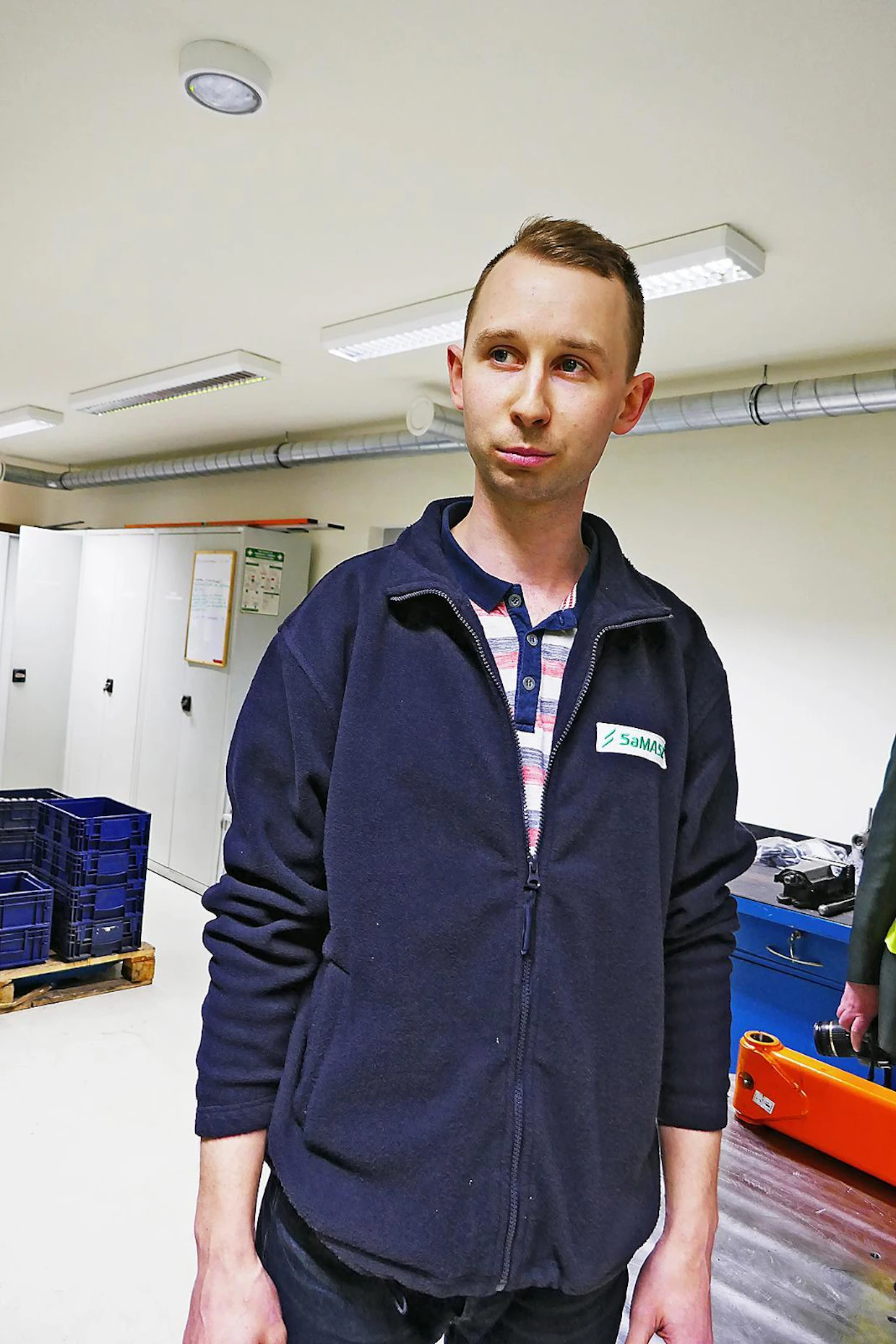 Tuotteiden testaamisesta vastaava Konrad Pelszynski korostaa yhteistyön merkitystä korkean laadun varmistamisessa.
