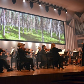 Festiva-teoksen esitti Vantaan Viihdeorkesteri Ensemble.