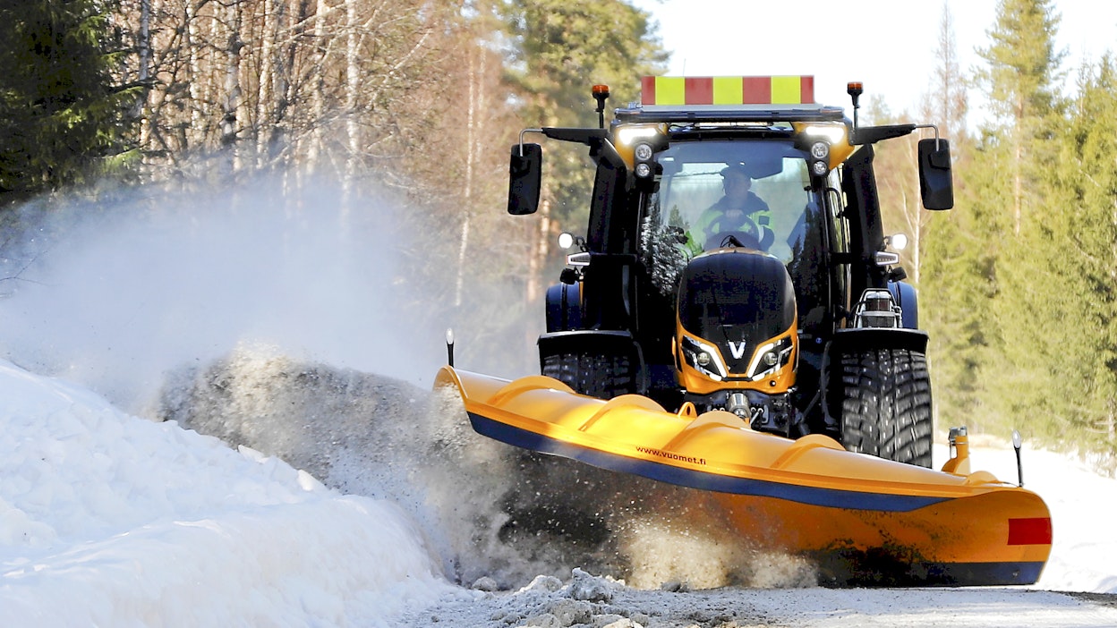 Yleisin talvikunnossapidon virhe on liian harva aurausväli. Aihekuva.