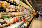 Päivittäistavaroiden myynti kasvoi tammi-syyskuussa eniten pienissä ja suurissa supermarketeissa.