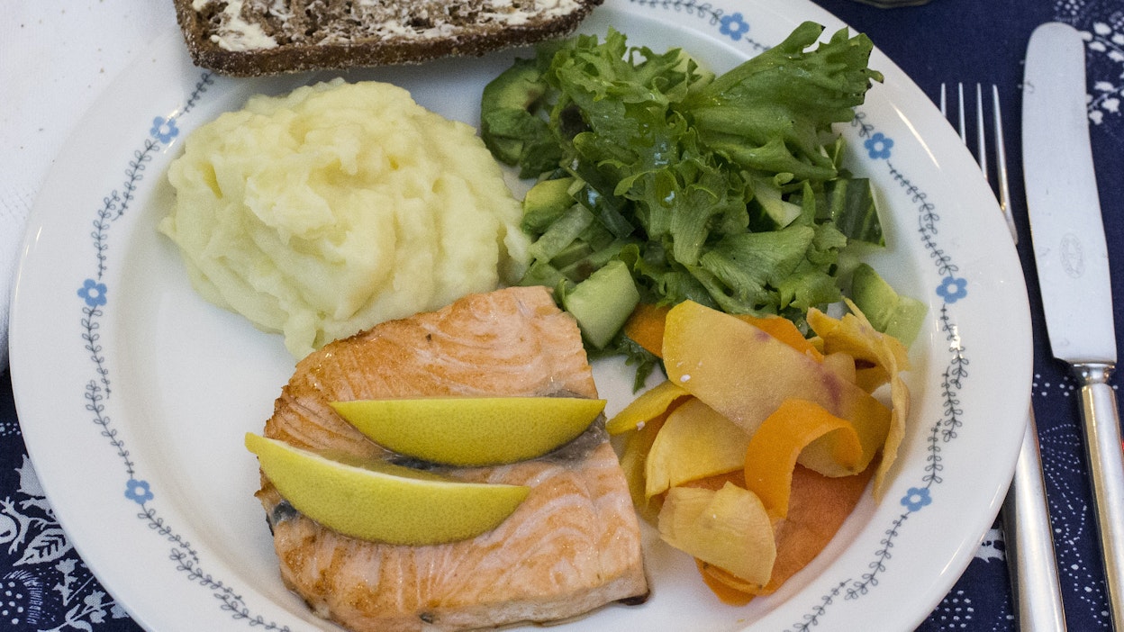 Yksi ruokaturvan ulottuvuus on ruoan ravitsemuksellinen laatu. Kuvituskuva.