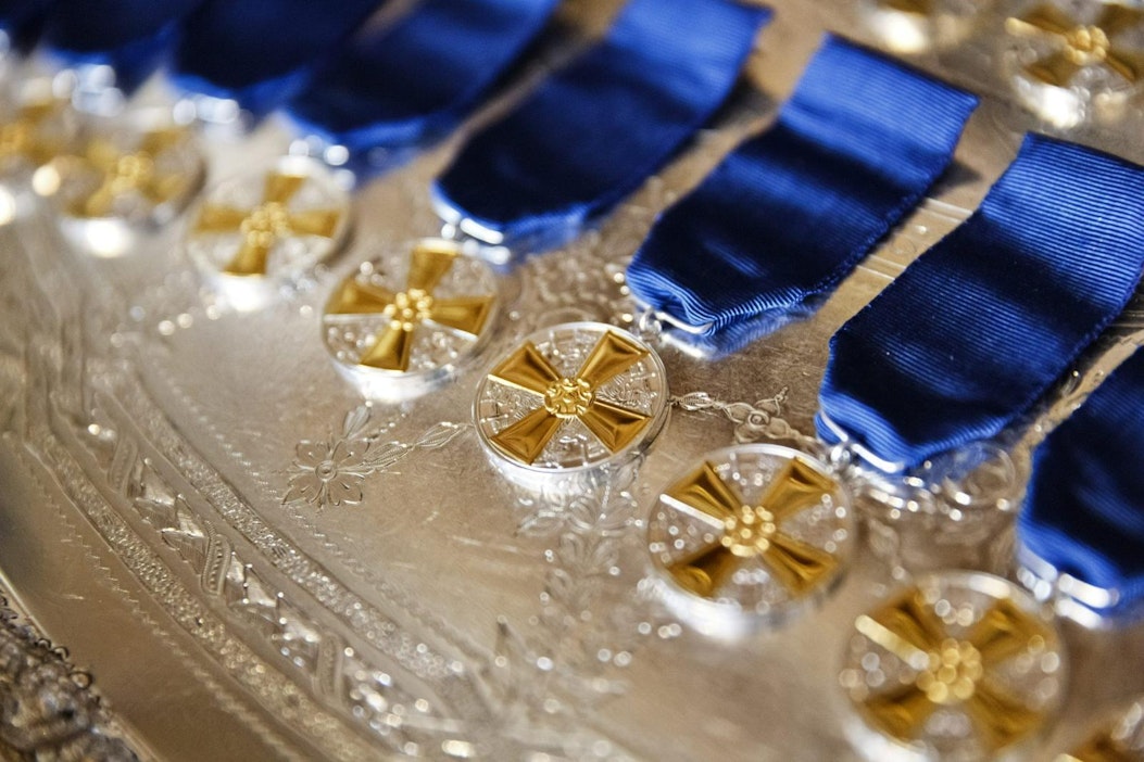 Äitienpäivämitaleita Säätytalolla Helsingissä vuonna 2014. LEHTIKUVA / RONI REKOMAA