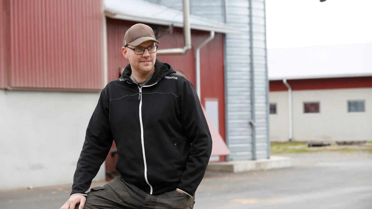 Mikko Mäki-Latvalan mukaan uuden ohjelman kriteerien täyttäminen vaatii vaivaa ja rahallista panostusta. "Mutta se on järjestettävissä." Hän on tyytyväinen viljelijän saamaan korvaukseen.